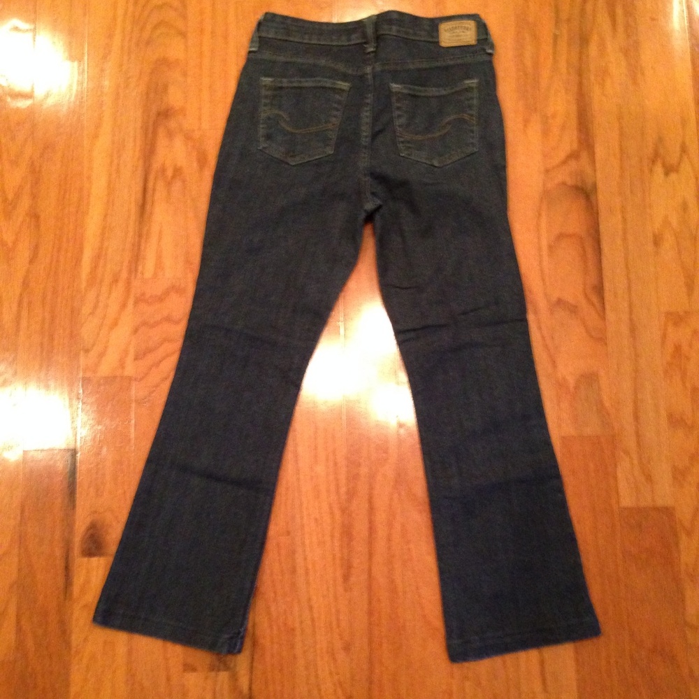 Levis Signature Size 4 Women bootcut 28 x 27 blue jeans stretch 5 pocket Western